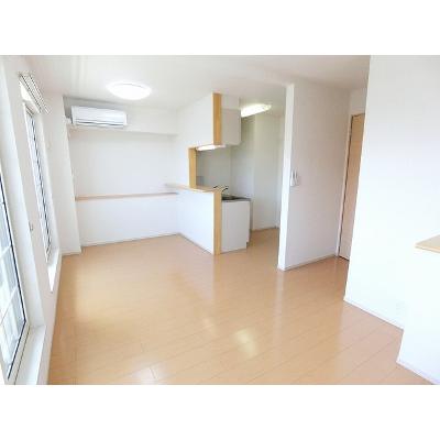 イノセント　フェアリー 202【管理NO：1-019704701-02020】 ★家具家電は申し込み後に搬入します★ ★2026年10月下旬入居可能★の物件写真2