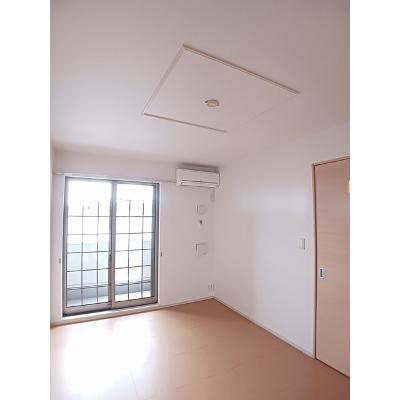 ベル　プロムナード 102【管理NO：1-017941501-01020】 ★家具家電は申し込み後に搬入します★ ★2026年11月上旬入居可能★の物件写真2