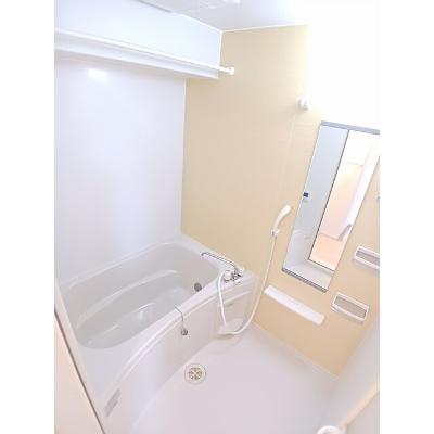 ウージー 202【管理NO：1-018486001-02020】 ★家具家電は申し込み後に搬入します★ ★2026年10月下旬入居可能★の物件写真4
