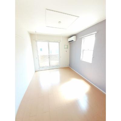 ノーブル　プリムラ 102【管理NO：1-020028101-01020】 ★家具家電は申し込み後に搬入します★ ★2026年12月中旬入居可能★の物件写真2