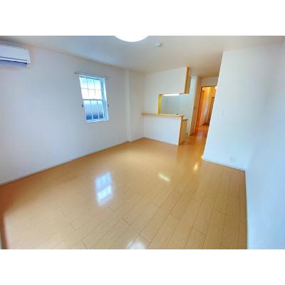 リバービュー・シャーレ 102【管理NO：1-018334301-01020】 ★家具家電は申し込み後に搬入します★ ★2026年12月中旬入居可能★の物件写真2