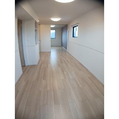 フローラ手鎌　Ⅴ 203【管理NO：1-027114605-02030】 ★家具家電は申し込み後に搬入します★ ★2026年11月中旬入居可能★の物件写真2