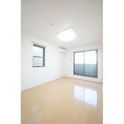 リジエール　Ⅱ 201【管理NO：1-017856102-02010】 ★家具家電は申し込み後に搬入します★ ★2026年09月中旬入居可能★の物件写真2