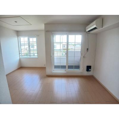 アムール・ボヌール 203【管理NO：1-015756601-02030】 ★家具家電は申し込み後に搬入します★ ★2026年10月上旬入居可能★の物件写真2