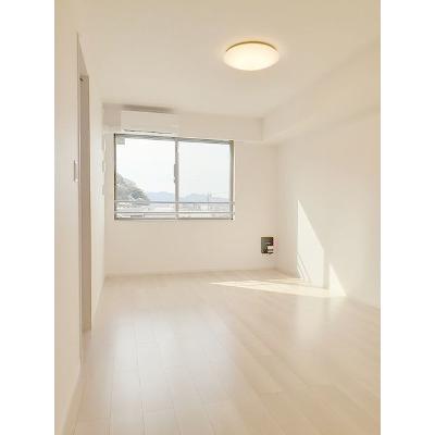 ラフィーネＥⅢ 302【管理NO：1-027106101-03020】 ★家具家電は申し込み後に搬入します★ ★2026年09月下旬入居可能★の物件写真2