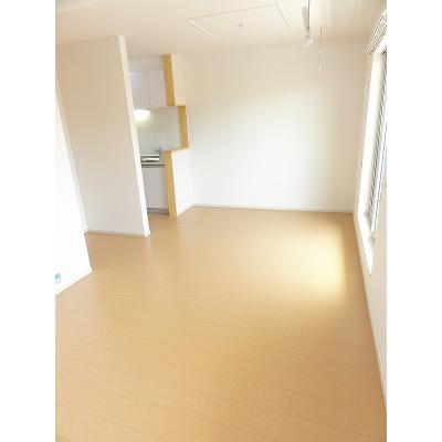 カルムフラン　Ⅰ 203【管理NO：1-020508201-02030】 ★家具家電は申し込み後に搬入します★ ★2026年10月下旬入居可能★の物件写真2