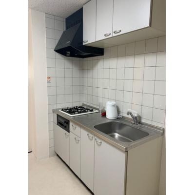 ☆オートロック☆湯田温泉街すぐ！☆コンビニ近く☆お風呂・トイレ別☆近隣駐車場  YO16の物件写真3