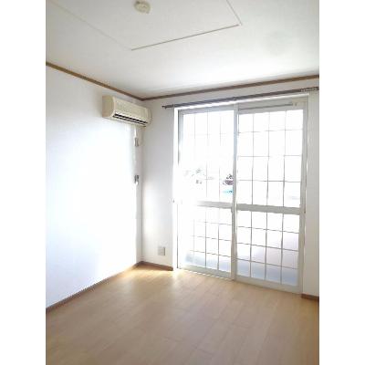 シェソワＦ 202【管理NO：1-009367701-02020】 ★家具家電は申し込み後に搬入します★ ★2026年10月下旬入居可能★の物件写真2