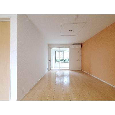 サクラⅡ 103【管理NO：1-021697502-01030】 ★家具家電は申し込み後に搬入します★ ★2026年10月下旬入居可能★の物件写真2