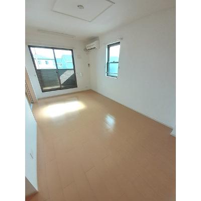 ユニゾン　ハウス 201【管理NO：1-017257801-02010】 ★家具家電は申し込み後に搬入します★ ★2026年10月中旬入居可能★の物件写真2