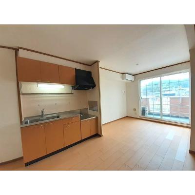 ベルウッド 203【管理NO：1-010534601-02030】 ★家具家電は申し込み後に搬入します★ ★2026年11月中旬入居可能★の物件写真2