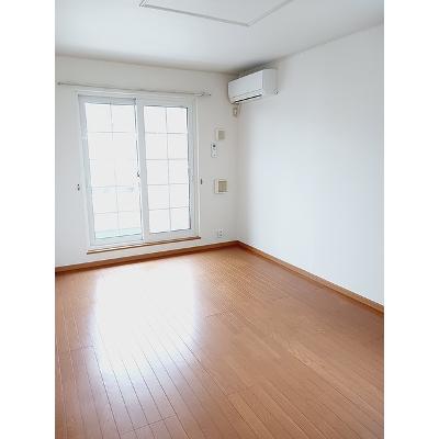 アースリバーＡ 205【管理NO：1-014250601-02040】 ★家具家電は申し込み後に搬入します★の物件写真2