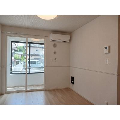ライトガーデン 102【管理NO：1-028617601-01020】 ★家具家電は申し込み後に搬入します★の物件写真2