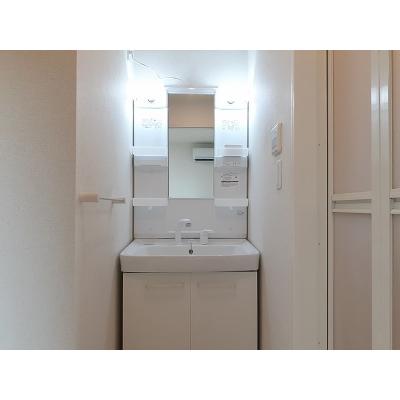 フェアリー 102【管理NO：1-021662601-01020】 ★家具家電は申し込み後に搬入します★の物件写真6