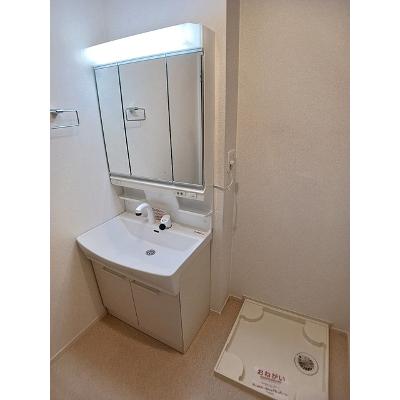 ハイウィロー 205【管理NO：1-025667401-02050】 ★家具家電は申し込み後に搬入します★の物件写真6