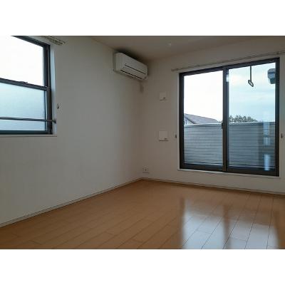 ウィスティリア 201【管理NO：1-021163501-02010】 ★家具家電は申し込み後に搬入します★ ★2026年10月下旬入居可能★の物件写真2