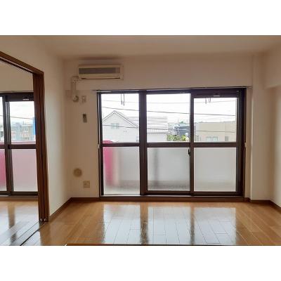 月曜館 301【管理NO：1-009667301-03010】 ★家具家電は申し込み後に搬入します★の物件写真2