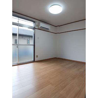 エルディム寿 102【管理NO：1-001081001-01020】 ★家具家電は申し込み後に搬入します★ ★2026年10月下旬入居可能★の物件写真2