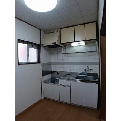 エルディム寿 102【管理NO：1-001081001-01020】 ★家具家電は申し込み後に搬入します★ ★2026年10月下旬入居可能★の物件写真3