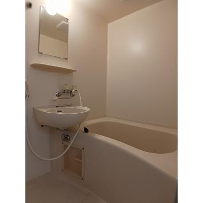 エルディム寿 102【管理NO：1-001081001-01020】 ★家具家電は申し込み後に搬入します★ ★2026年10月下旬入居可能★の物件写真4