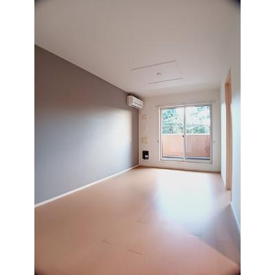 ケー・ビー・アイ　Ⅰ 203【管理NO：1-018815501-02030】 ★家具家電は申し込み後に搬入します★ ★2026年11月中旬入居可能★の物件写真2