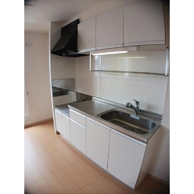 サンフラワー 201【管理NO：1-016562201-02010】 ★家具家電は申し込み後に搬入します★ ★2026年09月下旬入居可能★の物件写真3