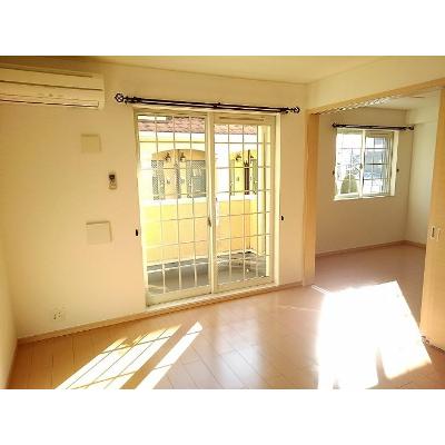 フレール　Ⅰ 101【管理NO：1-016243901-01010】 ★家具家電は申し込み後に搬入します★ ★2026年10月下旬入居可能★の物件写真2