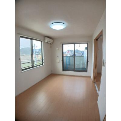 ベストウォール　アヅチⅡ 301【管理NO：1-020922302-03010】 ★家具家電は申し込み後に搬入します★ ★2026年09月下旬入居可能★の物件写真2
