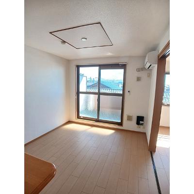 サニーヒル 302【管理NO：1-013466901-03020】 ★家具家電は申し込み後に搬入します★ ★2026年10月中旬入居可能★の物件写真2