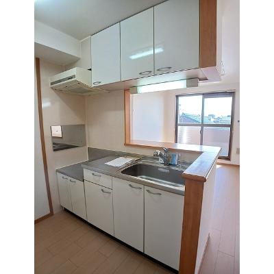 サニーヒル 302【管理NO：1-013466901-03020】 ★家具家電は申し込み後に搬入します★ ★2026年10月中旬入居可能★の物件写真3