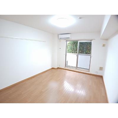 ＷＥＳＴ 101【管理NO：1-013571701-01010】 ★家具家電は申し込み後に搬入します★ ★2026年10月中旬入居可能★の物件写真2