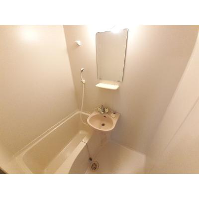 パピヨン青木 302【管理NO：1-006986201-03020】 ★家具家電は申し込み後に搬入します★ ★2026年10月中旬入居可能★の物件写真4