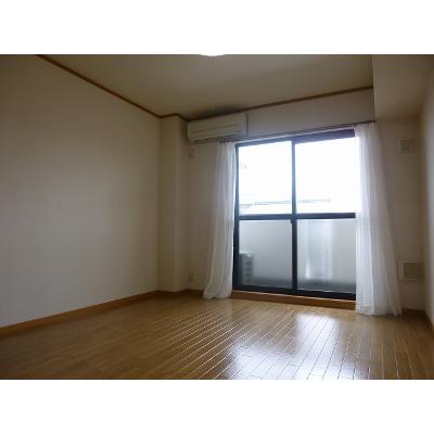 コンフォ－ト　Ｊ 201【管理NO：1-012427901-02010】 ★家具家電は申し込み後に搬入します★ ★2026年10月中旬入居可能★の物件写真2