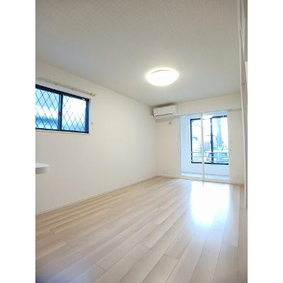 シャングリラⅡ 101【管理NO：1-028158802-01010】 ★家具家電は申し込み後に搬入します★ ★2026年10月下旬入居可能★の物件写真2