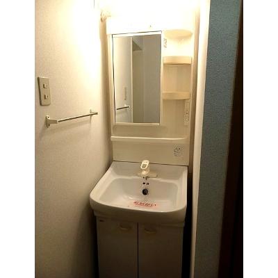 カーサ・ラッフィナート 101【管理NO：1-012077301-01010】 ★家具家電は申し込み後に搬入します★の物件写真6