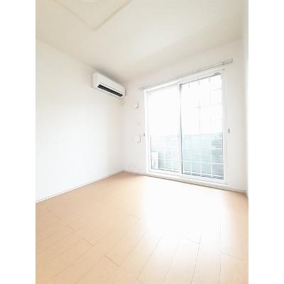 ルーナ 103【管理NO：1-017712401-01030】 ★家具家電は申し込み後に搬入します★ ★2026年10月下旬入居可能★の物件写真2