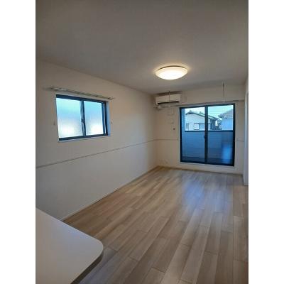 サクラカーサ 203【管理NO：1-025744001-02030】 ★家具家電は申し込み後に搬入します★の物件写真2