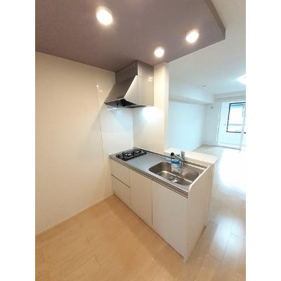 エトワール　ポレールⅤ 202【管理NO：1-024591401-02020】 ★家具家電は申し込み後に搬入します★の物件写真3