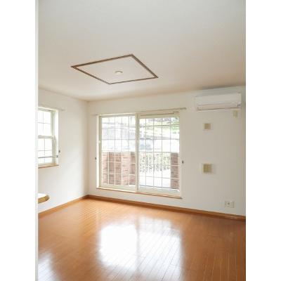 プリティ－ユニゾン 204【管理NO：1-013728801-02040】 ★家具家電は申し込み後に搬入します★ ★2026年11月中旬入居可能★の物件写真2