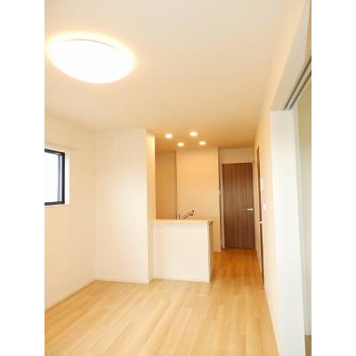 スプリング　Ⅷ 202【管理NO：1-026520201-02020】 ★家具家電は申し込み後に搬入します★ ★2026年11月中旬入居可能★の物件写真2