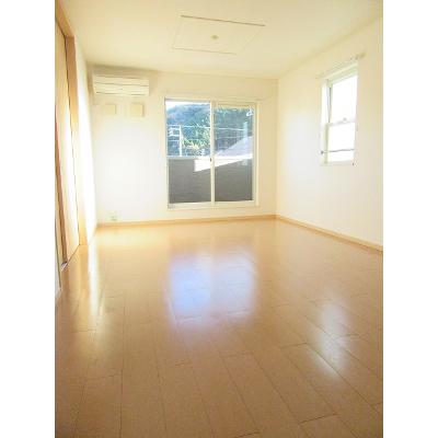 カーサ・フェリーチェ 204【管理NO：1-016108201-02040】 ★家具家電は申し込み後に搬入します★ ★2026年10月上旬入居可能★の物件写真2