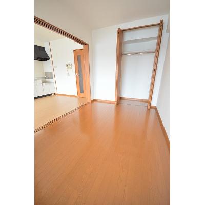 アイタス福岡 506【管理NO：1-013805401-05060】 ★家具家電は申し込み後に搬入します★ ★2026年10月上旬入居可能★の物件写真2