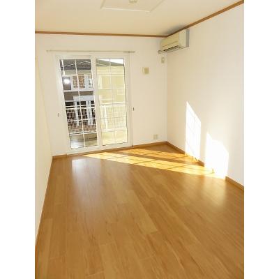 ソレアード 103【管理NO：1-012871801-01030】 ★家具家電は申し込み後に搬入します★ ★2026年10月下旬入居可能★の物件写真2