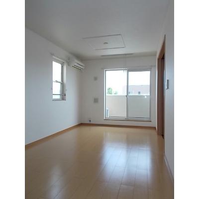 ソレイユⅢ 205【管理NO：1-014567503-02040】 ★家具家電は申し込み後に搬入します★ ★2026年11月中旬入居可能★の物件写真2