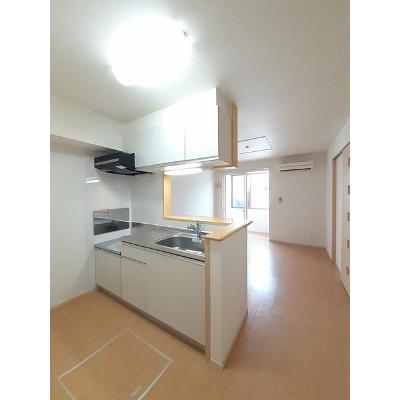 ベル　パラダイスＡ 102【管理NO：1-017238701-01020】 ★家具家電は申し込み後に搬入します★ ★2026年10月下旬入居可能★の物件写真3