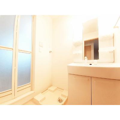 グランコルＣ 103【管理NO：1-018122402-01030】 ★家具家電は申し込み後に搬入します★ ★2026年10月下旬入居可能★の物件写真6