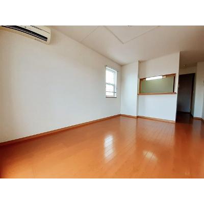 カレント　イズミティー 202【管理NO：1-014385401-02020】 ★家具家電は申し込み後に搬入します★ ★2026年10月下旬入居可能★の物件写真2
