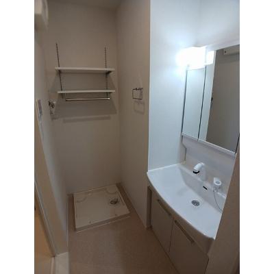 アンバーベル・Ⅰ 202【管理NO：1-028106401-02020】 ★家具家電は申し込み後に搬入します★ ★2026年10月下旬入居可能★の物件写真6