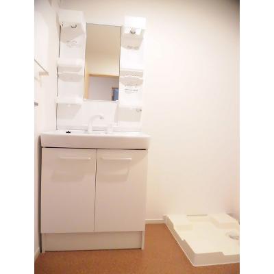ルピナスⅡ 204【管理NO：1-020948402-02040】 ★家具家電は申し込み後に搬入します★の物件写真6