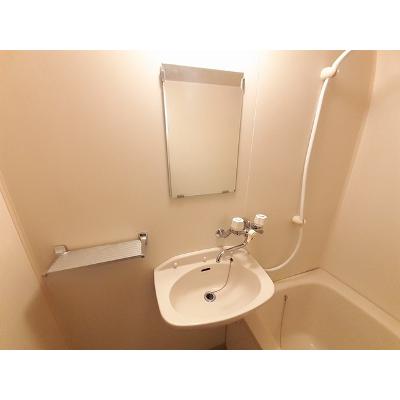 ＰＬＵＭファミ－ル２ 101【管理NO：1-003653001-01010】 ★家具家電は申し込み後に搬入します★ ★2026年10月下旬入居可能★の物件写真6